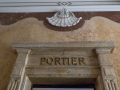 P1003557